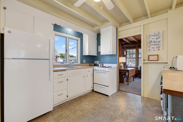 27 Gates Road, Old Saybrook, CT 06475