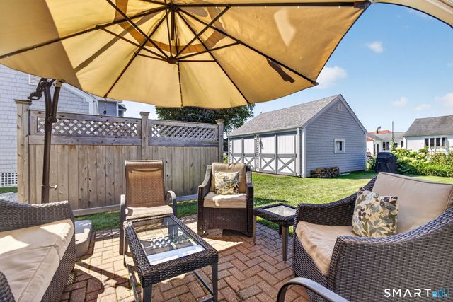 27 Gates Road, Old Saybrook, CT 06475