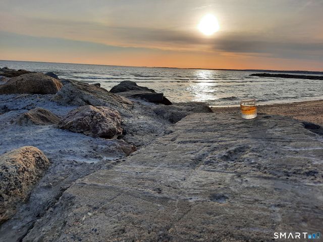 27 Gates Road, Old Saybrook, CT 06475
