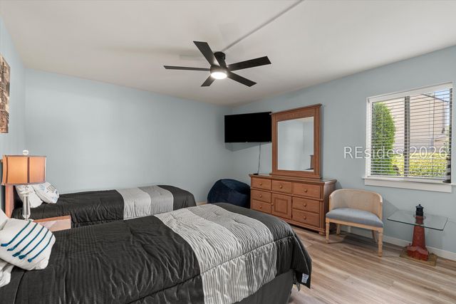 10 Lighthouse Rd Apt 426, Hilton Head Island, SC 29928