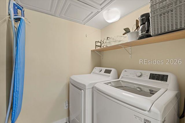 10 Lighthouse Rd Apt 426, Hilton Head Island, SC 29928