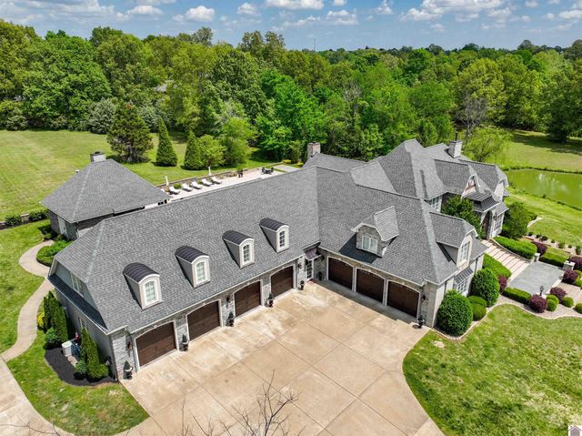 4001 Clinton Road, Paducah, KY 42001