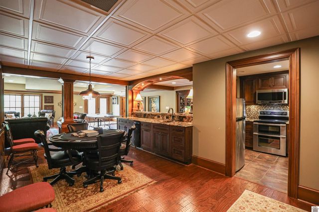 4001 Clinton Road, Paducah, KY 42001