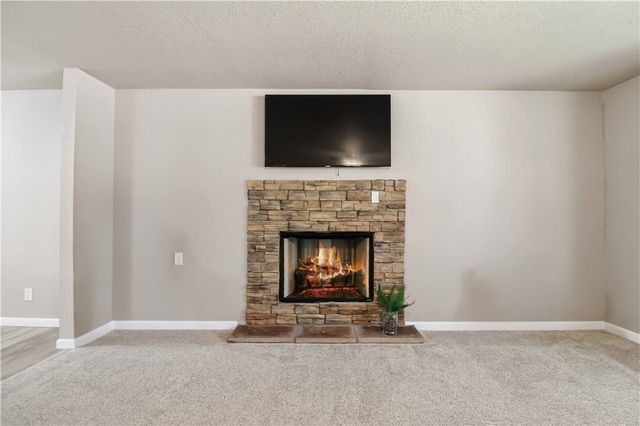 453 W 2nd Street, Centerton, AR 72719
