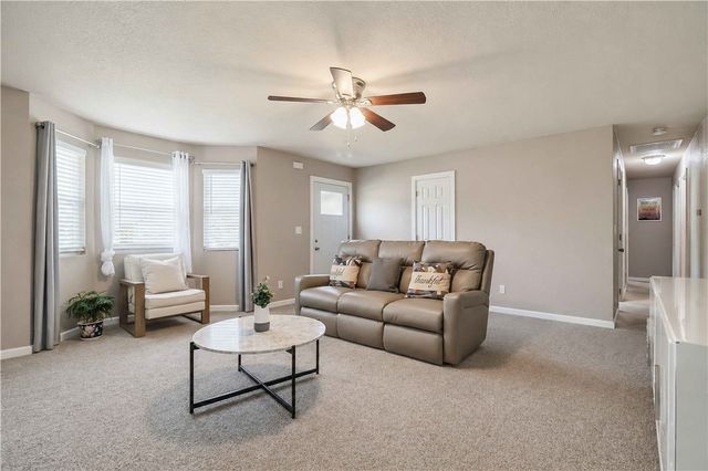 453 W 2nd Street, Centerton, AR 72719