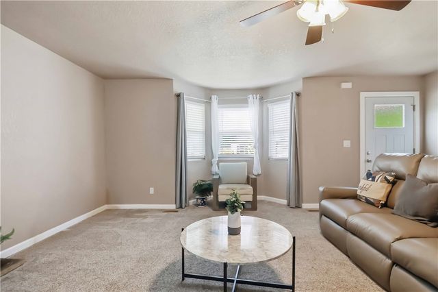 453 W 2nd Street, Centerton, AR 72719