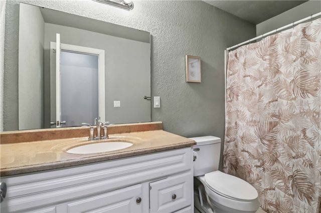 453 W 2nd Street, Centerton, AR 72719