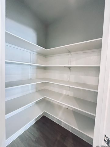 7162 Magnolia Crk Unit 101, San Antonio, TX 78252