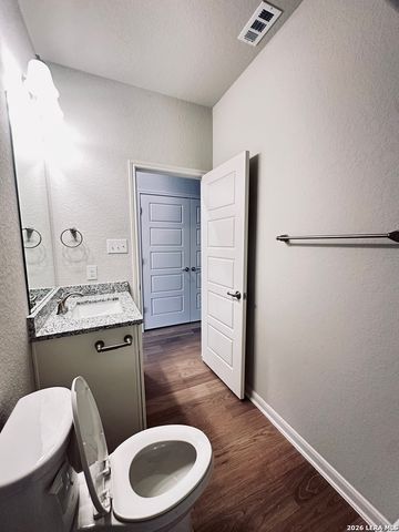 7162 Magnolia Crk Unit 101, San Antonio, TX 78252