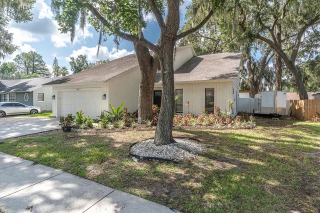 1901 LANDSIDE DRIVE, Valrico, FL 33594