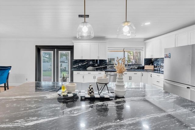 1901 LANDSIDE DRIVE, Valrico, FL 33594