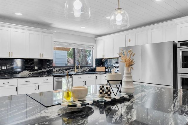 1901 LANDSIDE DRIVE, Valrico, FL 33594