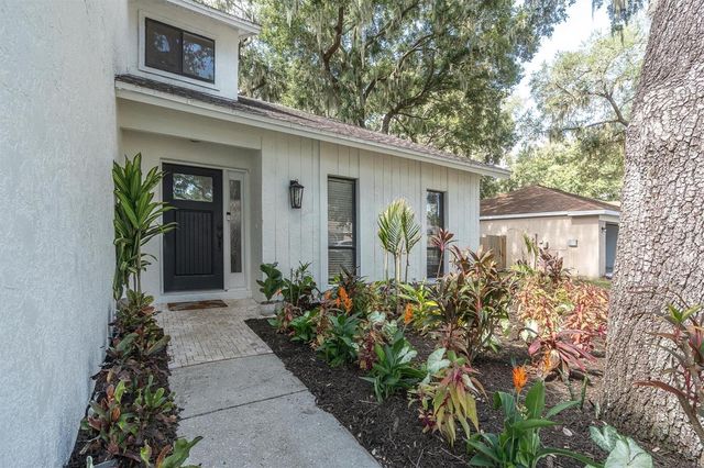 1901 LANDSIDE DRIVE, Valrico, FL 33594