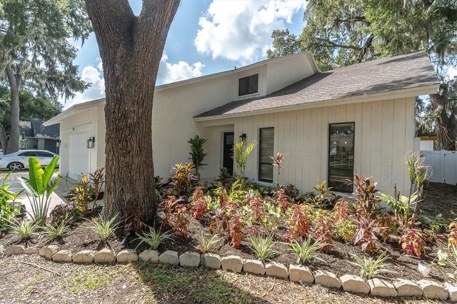 1901 LANDSIDE DRIVE, Valrico, FL 33594