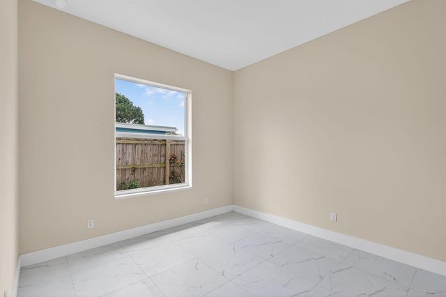 1974 SW Idaho Lane, Port St. Lucie, FL 34953