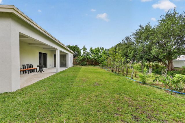 1974 SW Idaho Lane, Port St. Lucie, FL 34953