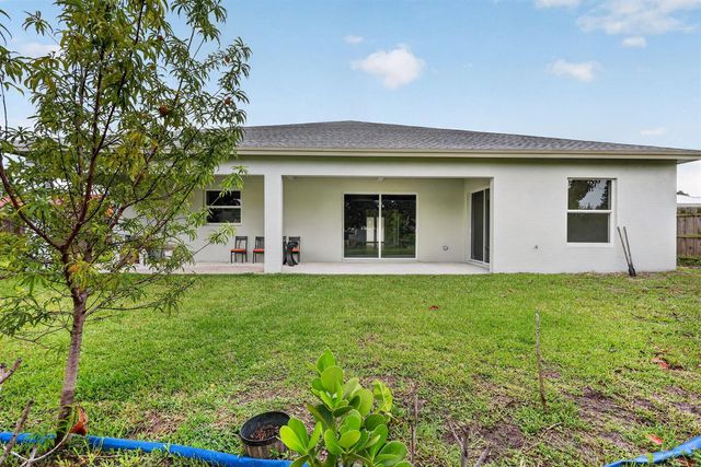 1974 SW Idaho Lane, Port St. Lucie, FL 34953