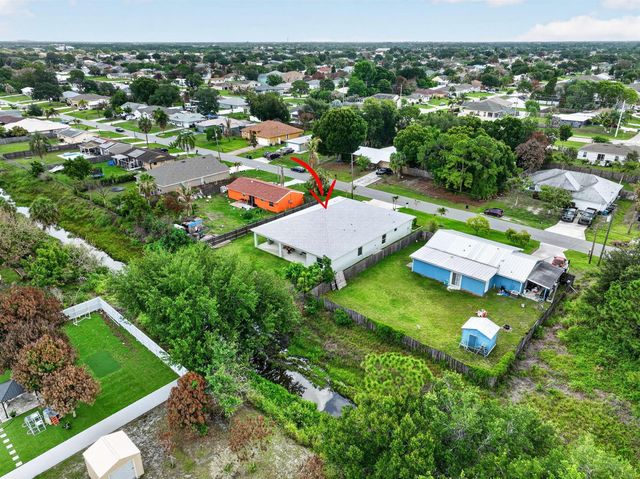 1974 SW Idaho Lane, Port St. Lucie, FL 34953