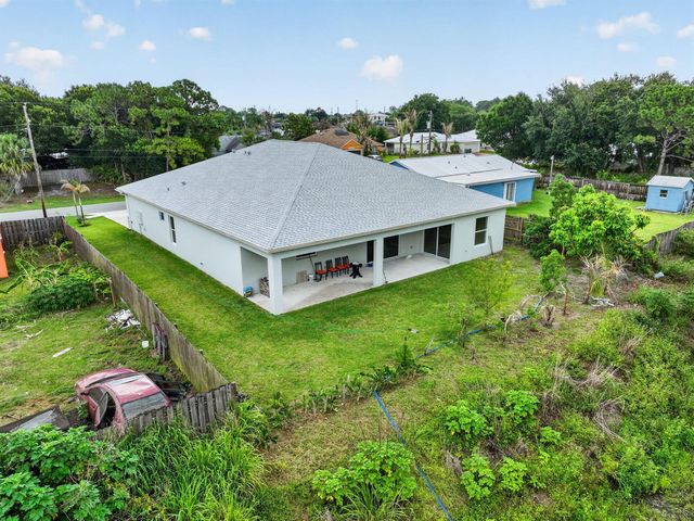 1974 SW Idaho Lane, Port St. Lucie, FL 34953