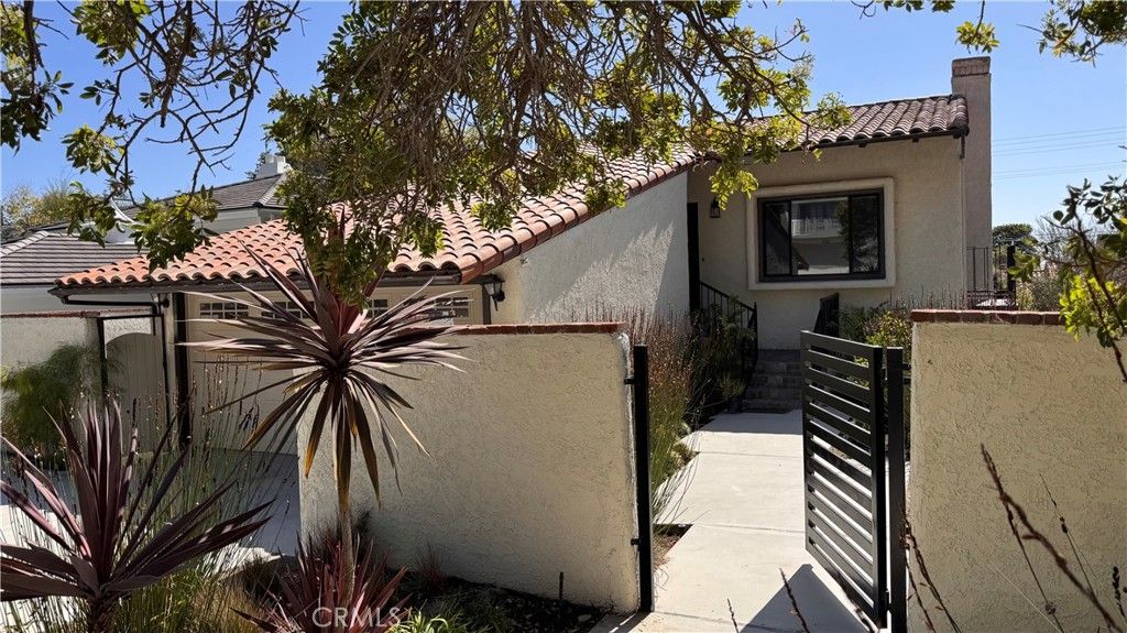 2409 Via Carrillo, Palos Verdes Estates, CA 90274
