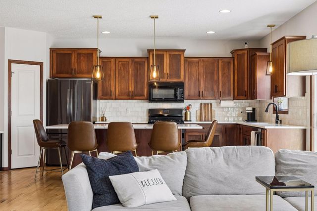 17765 69th Place N, Maple Grove, MN 55311