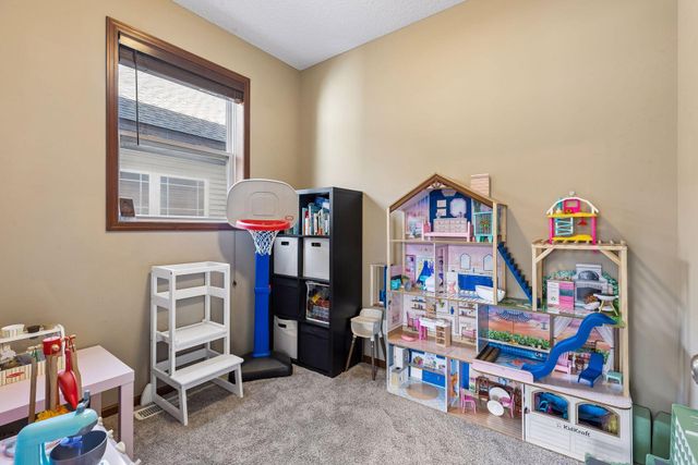 17765 69th Place N, Maple Grove, MN 55311