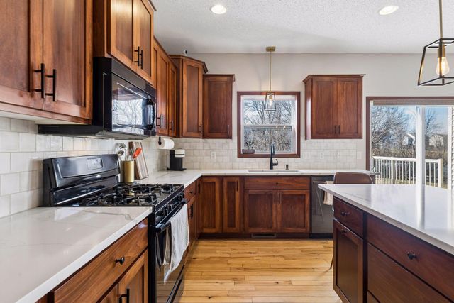 17765 69th Place N, Maple Grove, MN 55311