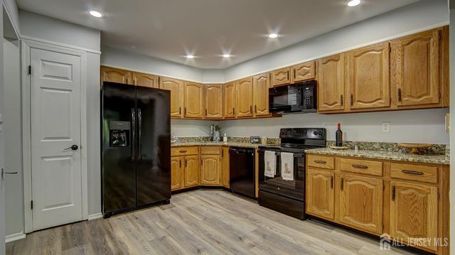 7 Betsy Ross Drive A, Monroe, NJ 08831