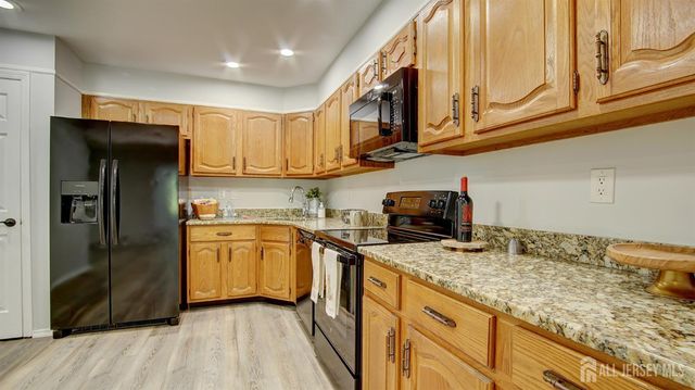 7 Betsy Ross Drive A, Monroe, NJ 08831