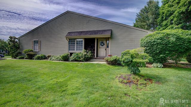 7 Betsy Ross Drive A, Monroe, NJ 08831