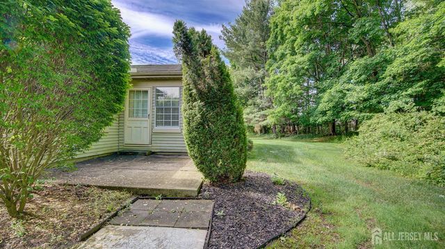 7 Betsy Ross Drive A, Monroe, NJ 08831