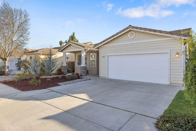 135 Headwaters Road, Templeton, CA 93465