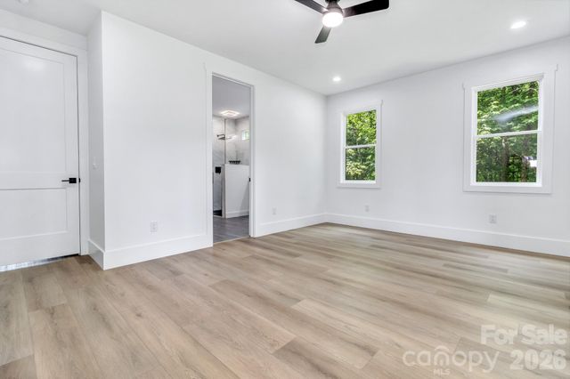 80 Goldenwood Lane, Mills River, NC 28759
