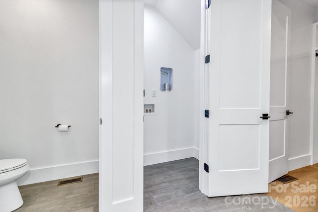 80 Goldenwood Lane, Mills River, NC 28759