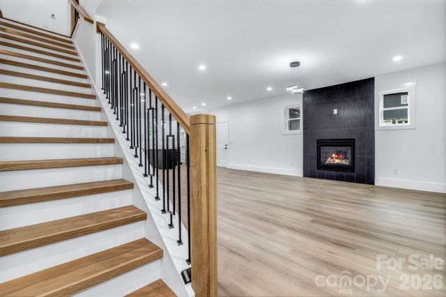 80 Goldenwood Lane, Mills River, NC 28759