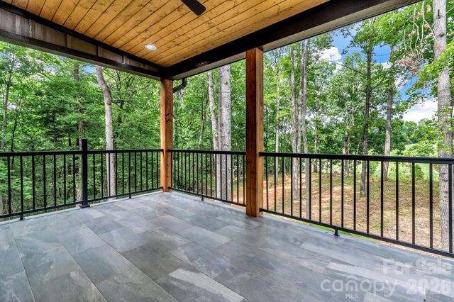 80 Goldenwood Lane, Mills River, NC 28759