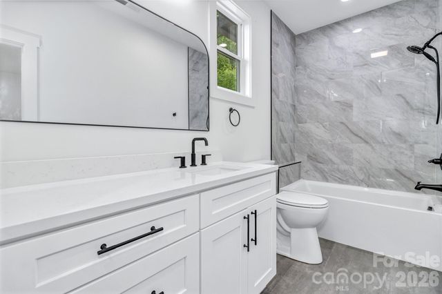 80 Goldenwood Lane, Mills River, NC 28759