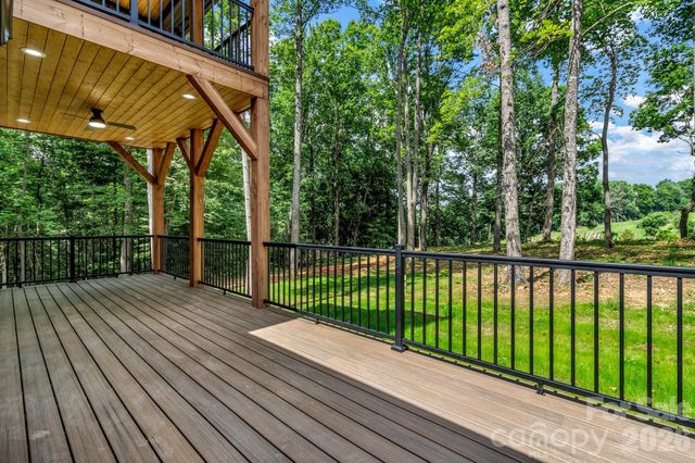 80 Goldenwood Lane, Mills River, NC 28759