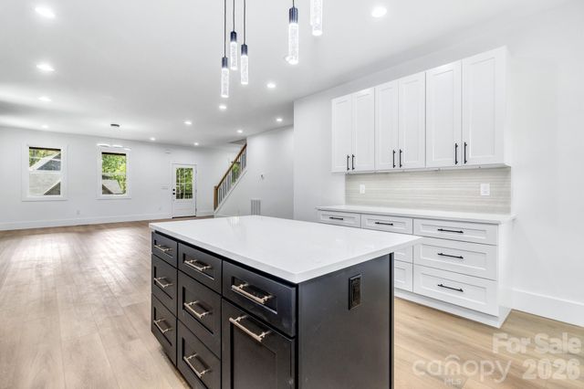 80 Goldenwood Lane, Mills River, NC 28759