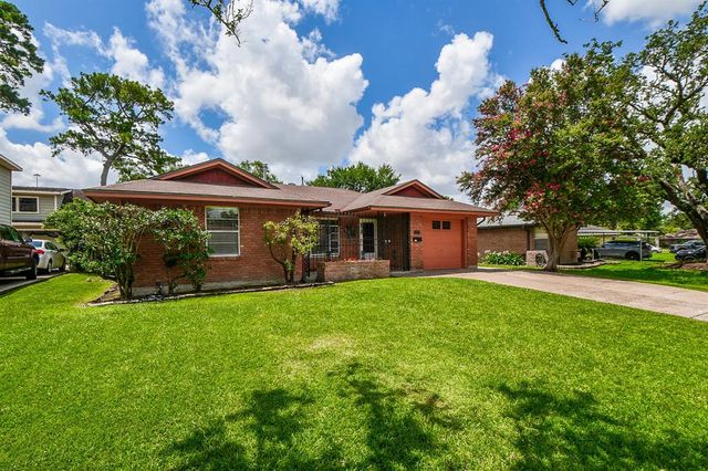 1215 W 31st Street, Houston, TX 77018