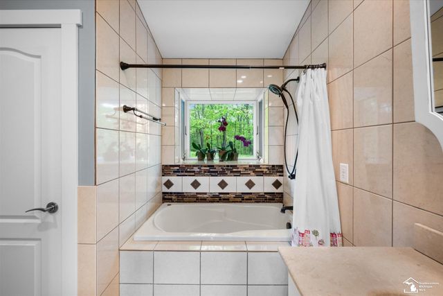 2307 Tecumseh Drive, Cambridge Twp, MI 49230