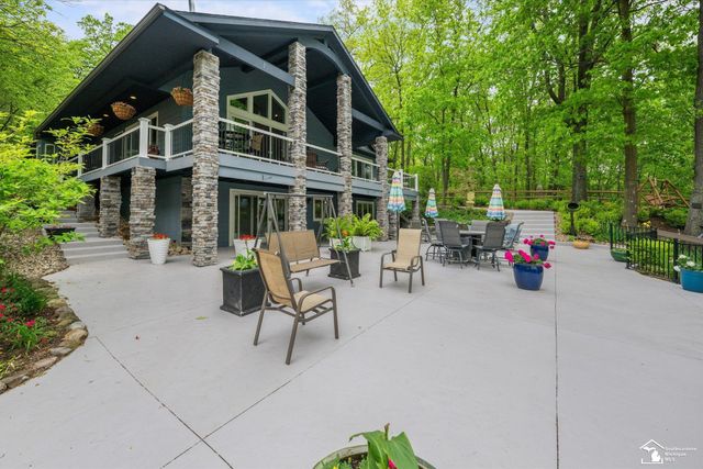 2307 Tecumseh Drive, Cambridge Twp, MI 49230