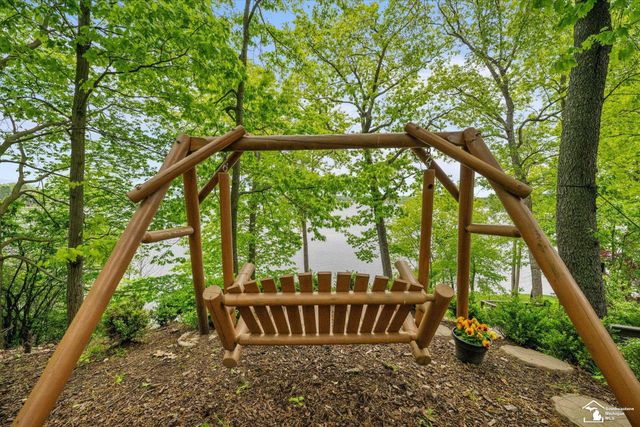 2307 Tecumseh Drive, Cambridge Twp, MI 49230