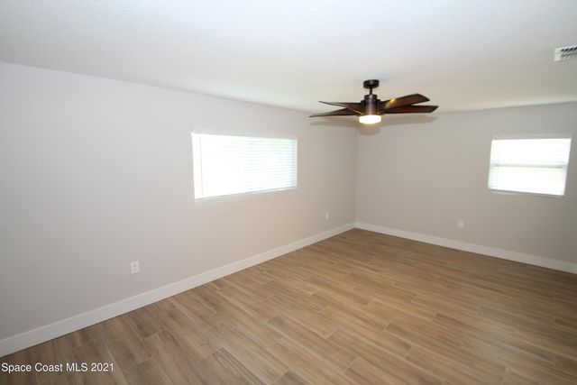 580 Pine Tree Drive, Indialantic, FL 32903
