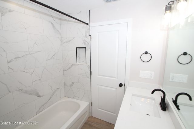 580 Pine Tree Drive, Indialantic, FL 32903