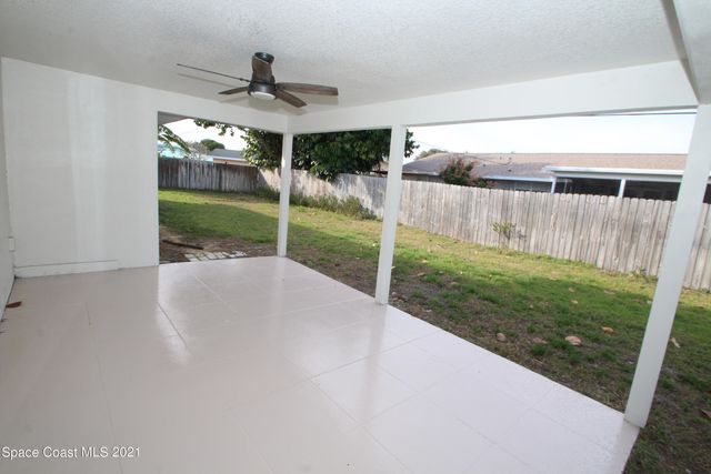 580 Pine Tree Drive, Indialantic, FL 32903