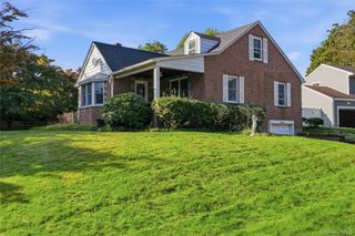 5 Ivy Hill Court, Huntington, NY 11743
