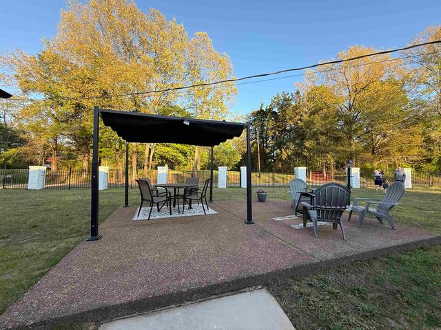 11560 S MAIN ST, Somerville, TN 38068