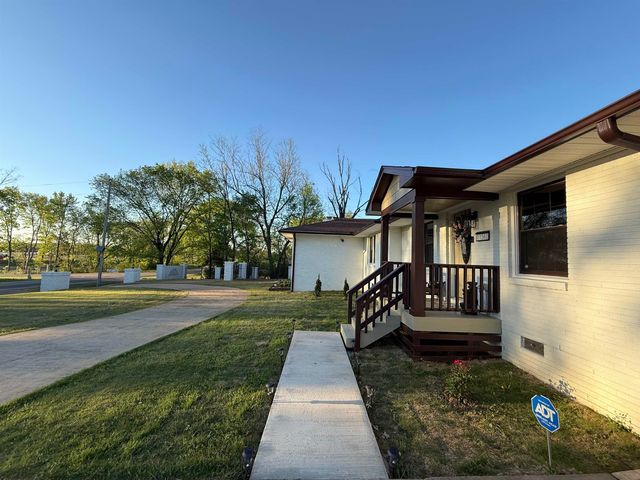 11560 S MAIN ST, Somerville, TN 38068
