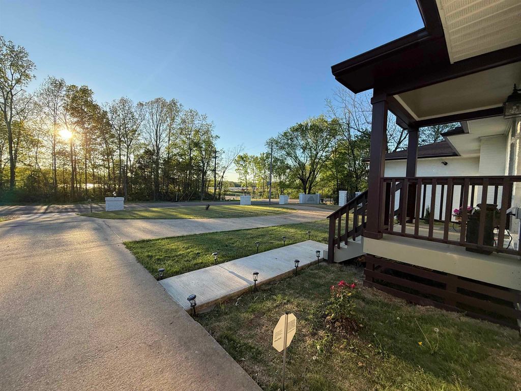 11560 S MAIN ST, Somerville, TN 38068